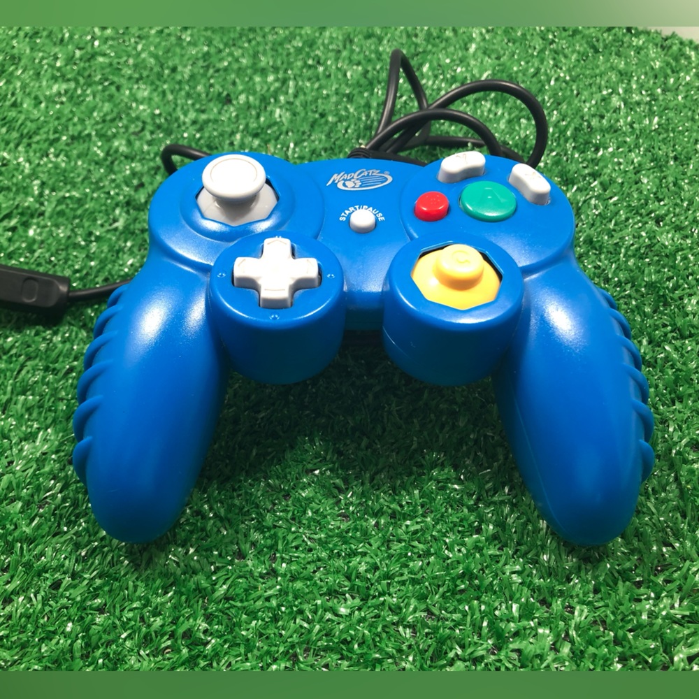 Mad Catz Controller for Nintendo GameCube Blue Wired Controller Great Condition